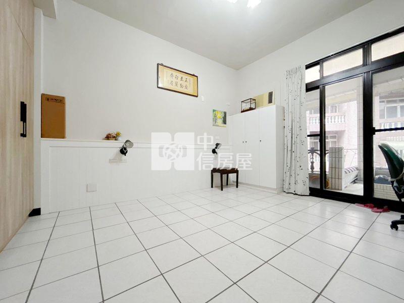 清大建功車庫美透天房屋室內格局與周邊環境