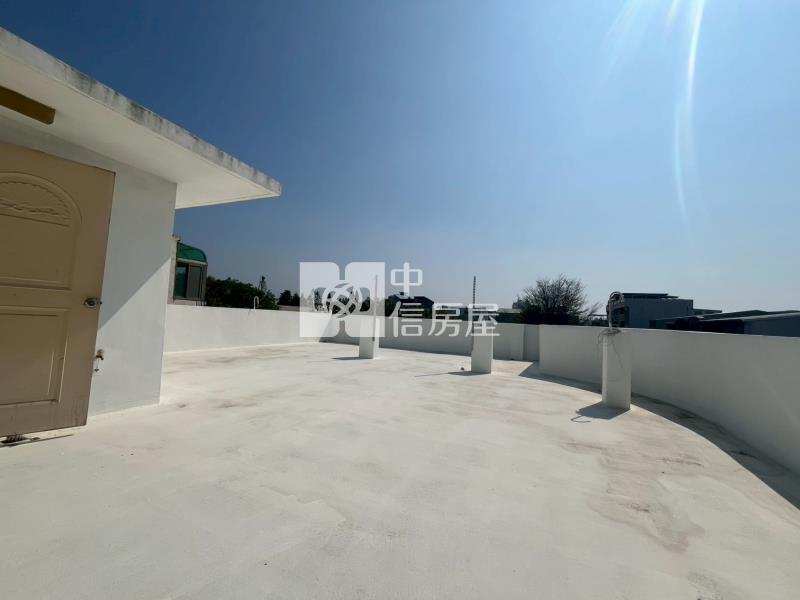 照南學區黃金轉角大坪美透天房屋室內格局與周邊環境