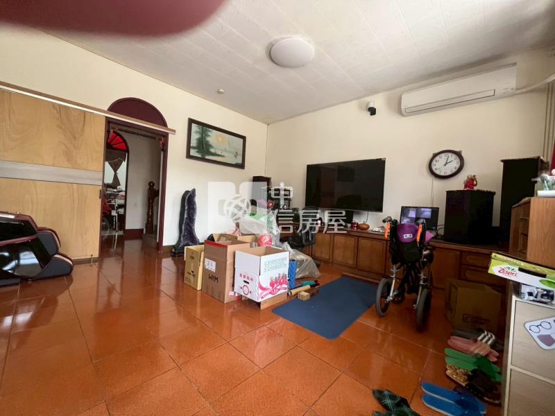 照南學區黃金轉角大坪美透天房屋室內格局與周邊環境