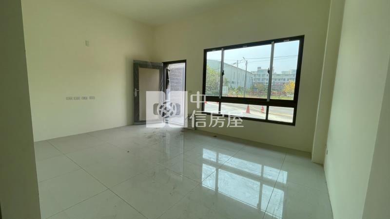 贏家豪帝透天A2房屋室內格局與周邊環境