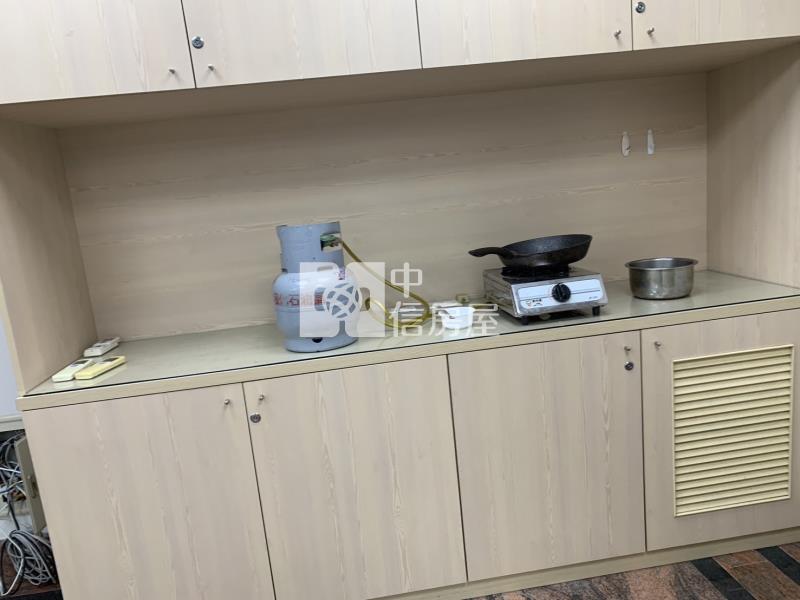 青埔高鐵北路二樓住辦房屋室內格局與周邊環境