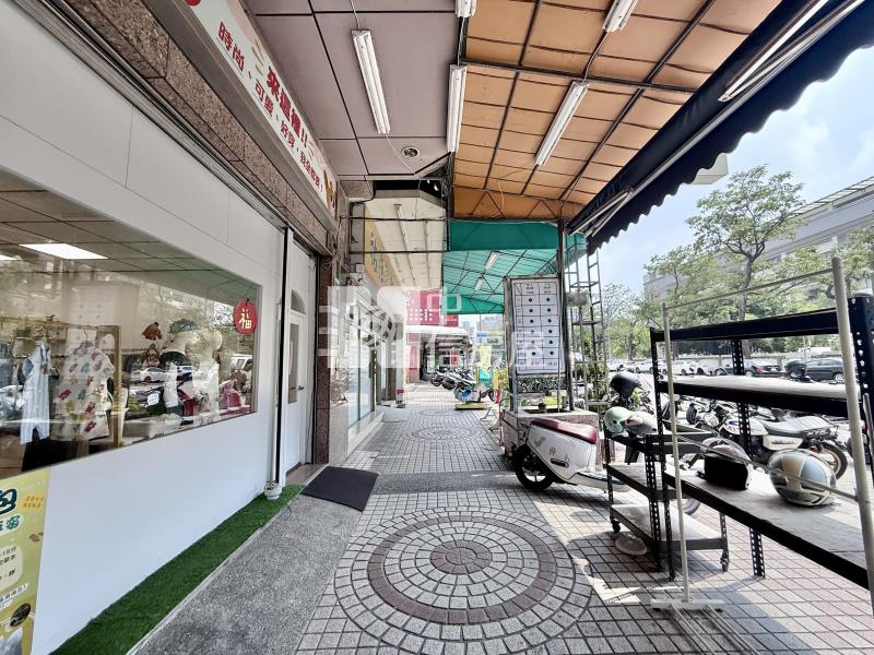 穩定收租金雞母，稀有釋出房屋室內格局與周邊環境