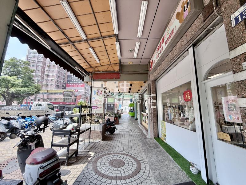 穩定收租金雞母，稀有釋出房屋室內格局與周邊環境