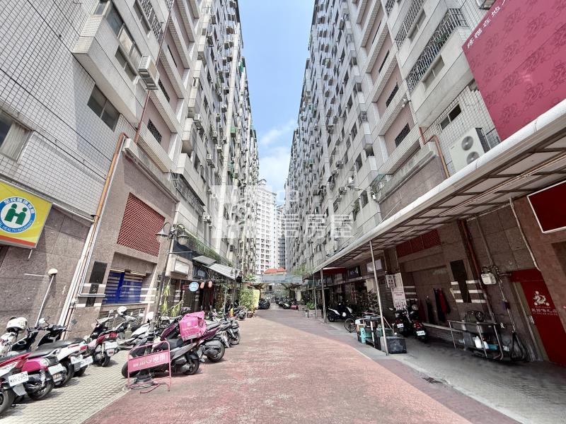 穩定收租金雞母，稀有釋出房屋室內格局與周邊環境