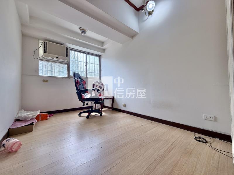 穩定收租金雞母，稀有釋出房屋室內格局與周邊環境