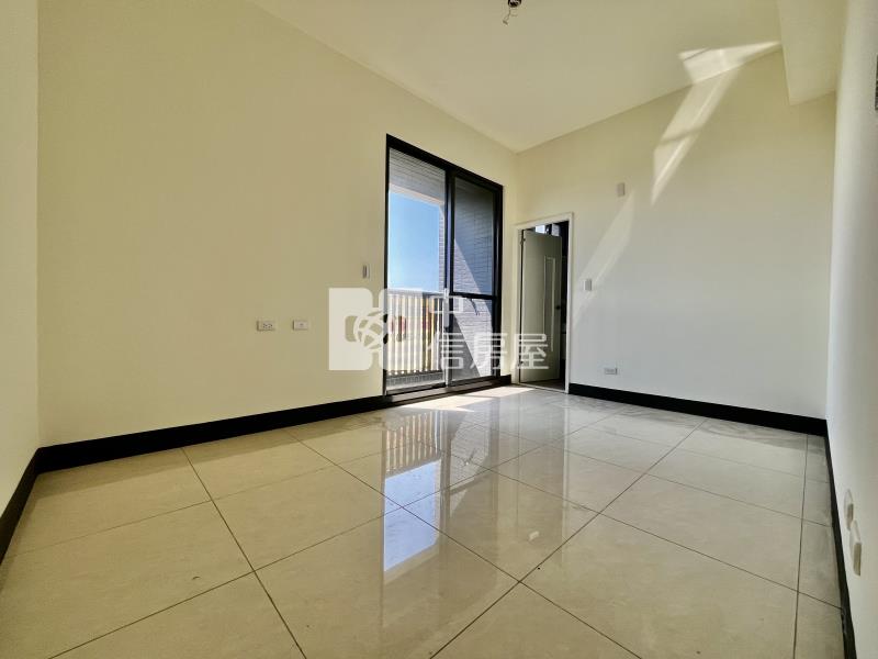 草屯全新三房平車3A房屋室內格局與周邊環境