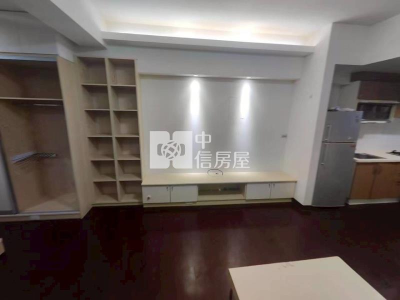 龍安商圈套房+車位房屋室內格局與周邊環境