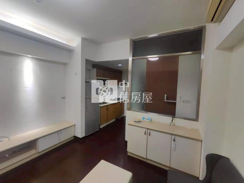 龍安商圈套房+車位房屋室內格局與周邊環境