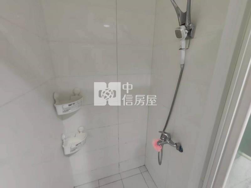 龍安商圈套房+車位房屋室內格局與周邊環境