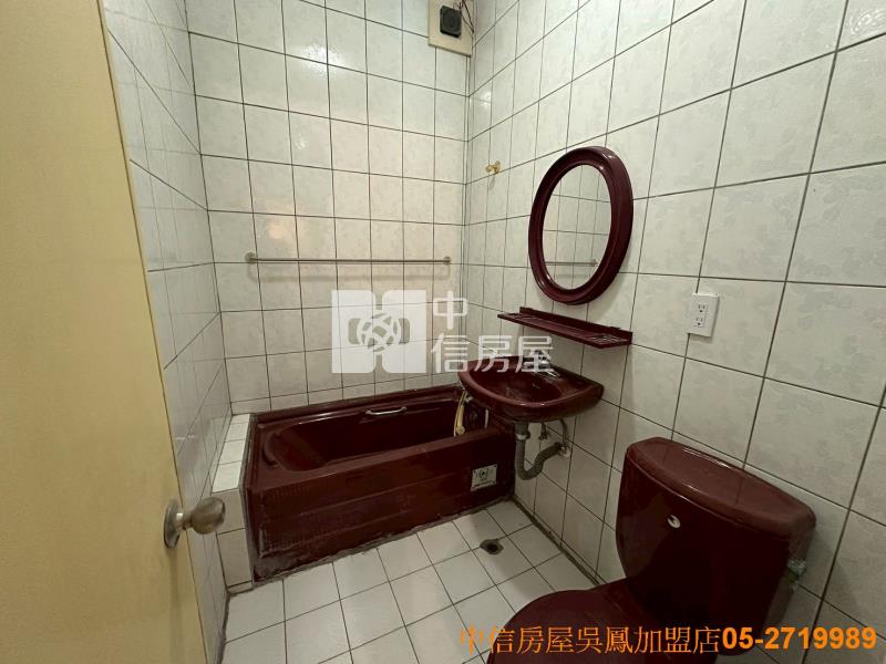 自強街美別墅房屋室內格局與周邊環境