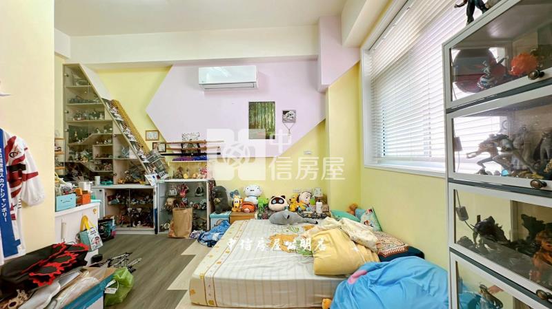 嘉義博愛國小7年屋豪華大別墅房屋室內格局與周邊環境