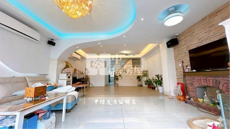 嘉義博愛國小7年屋豪華大別墅房屋室內格局與周邊環境