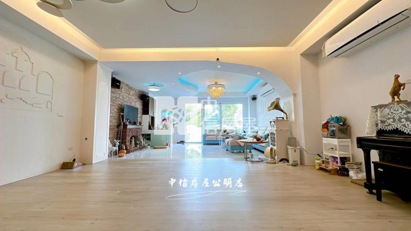 嘉義博愛國小7年屋豪華大別墅房屋室內格局與周邊環境