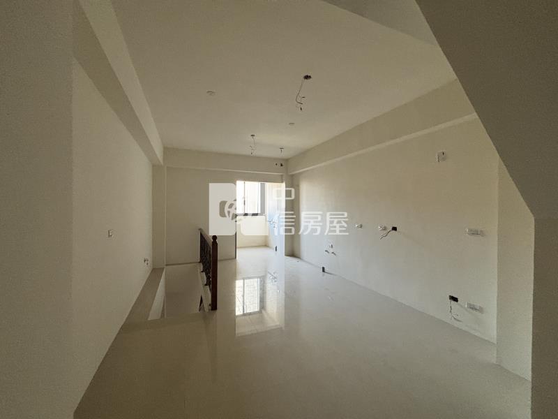 太平中興商圈全新電梯透天店面房屋室內格局與周邊環境