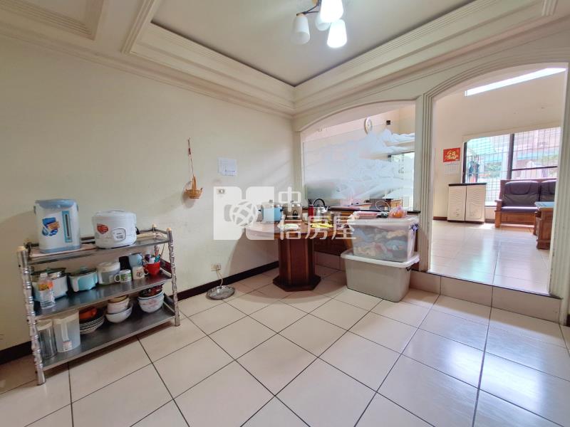 平鎮車站旁室內大車庫透天房屋室內格局與周邊環境