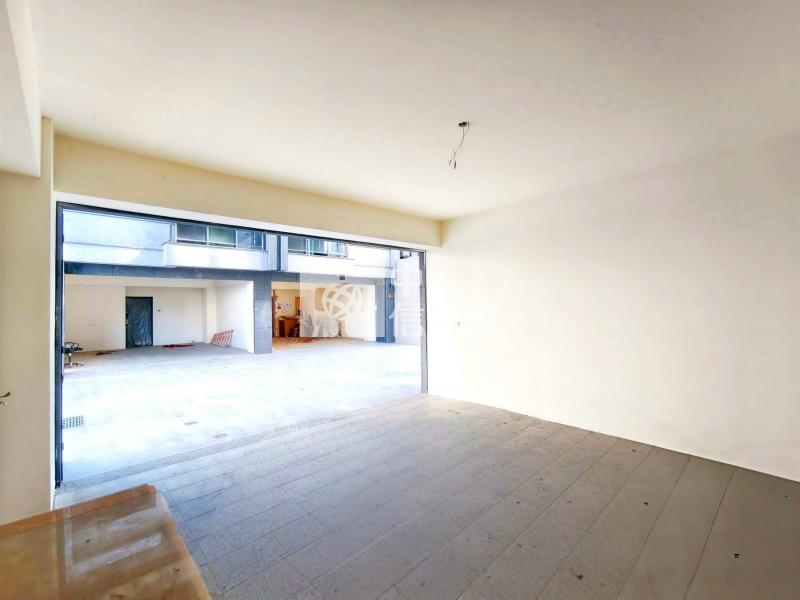 南興公園朝南電梯別墅(專)房屋室內格局與周邊環境