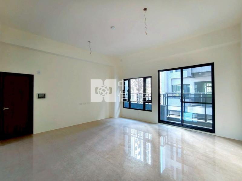 南興公園朝南電梯別墅(專)房屋室內格局與周邊環境