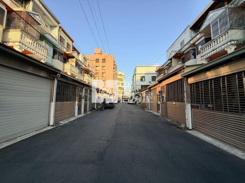 潭子雅豐街大地坪別墅房屋室內格局與周邊環境