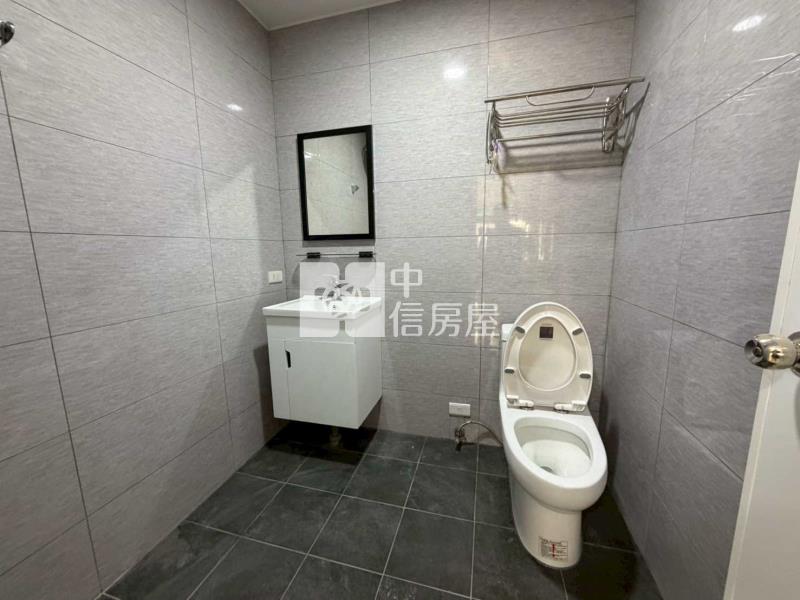 楊梅交流道收租四間套房房屋室內格局與周邊環境