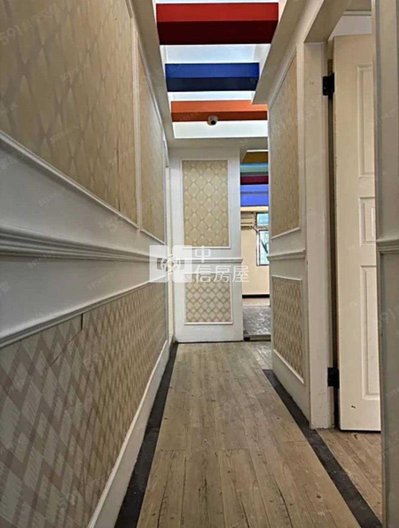 中壢工業區邊間滿租5套房房屋室內格局與周邊環境