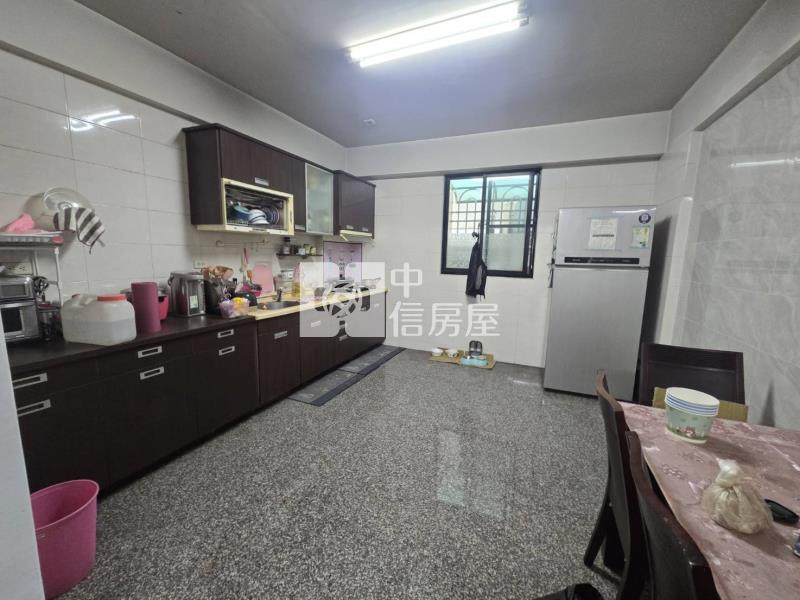 正漢民路面透天(專)房屋室內格局與周邊環境