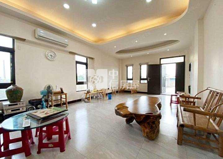 新坡豪華農舍房屋室內格局與周邊環境