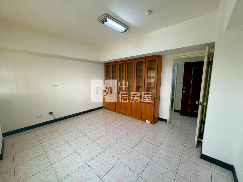 稀少釋出烏日九德四房大陽台平車房屋室內格局與周邊環境