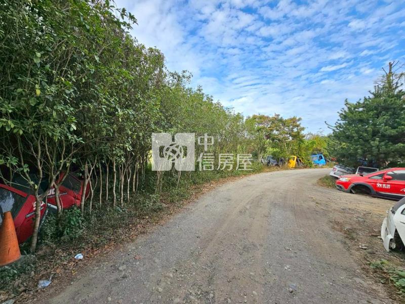 潭子大地坪三面臨路都內角地房屋室內格局與周邊環境