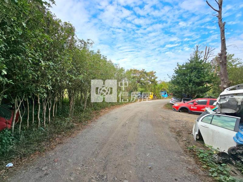 潭子大地坪三面臨路都內角地房屋室內格局與周邊環境