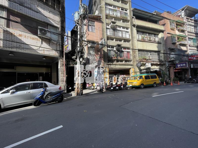 正廟口商圈3樓房屋室內格局與周邊環境