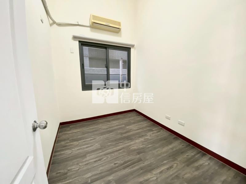 大露臺三房平車美厦房屋室內格局與周邊環境