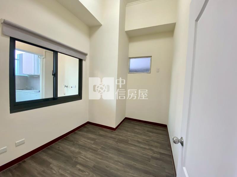 大露臺三房平車美厦房屋室內格局與周邊環境