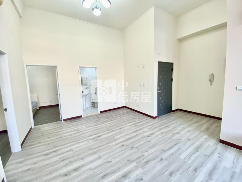 大露臺三房平車美厦房屋室內格局與周邊環境