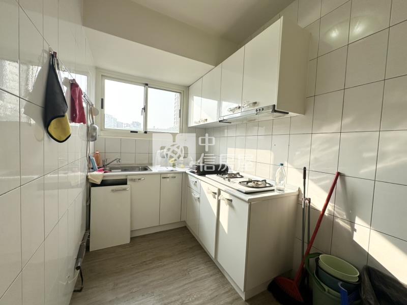 台中一中商圈電梯4房房屋室內格局與周邊環境