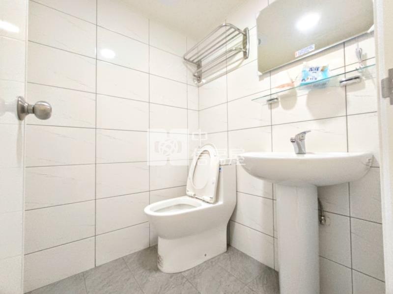 太平*勝達天地*漂亮電梯3房.雙陽台.有車位.有鑰匙.可馬上看屋.專約.歡迎同行配件房屋室內格局與周邊環境