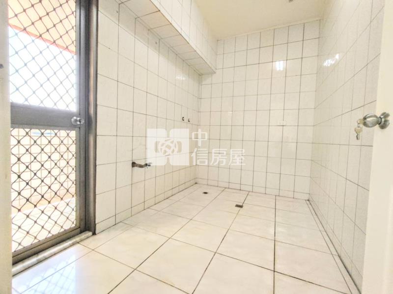 太平*勝達天地*漂亮電梯3房.雙陽台.有車位.有鑰匙.可馬上看屋.專約.歡迎同行配件房屋室內格局與周邊環境