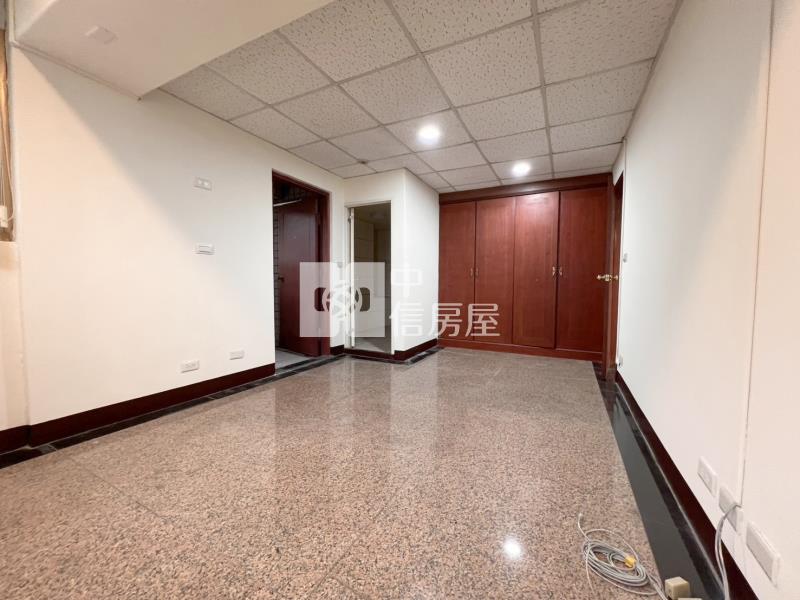 【新世紀】A22億林京都大坪數辦公室房屋室內格局與周邊環境