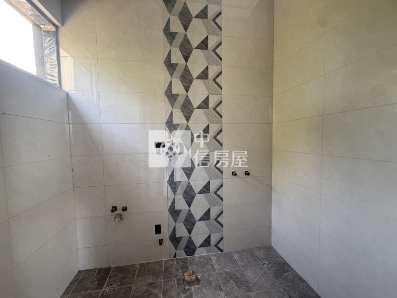 仁德虎山合法全新農機具室房屋室內格局與周邊環境