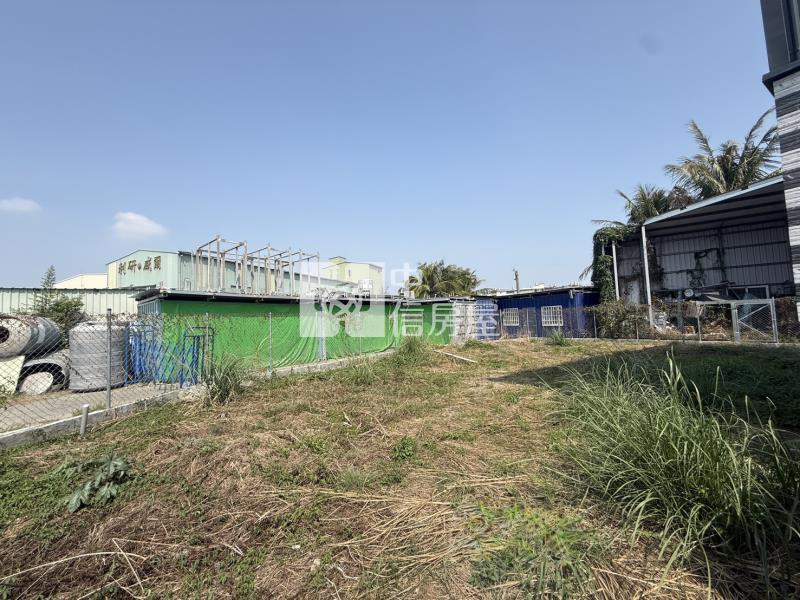 仁德虎山合法全新農機具室房屋室內格局與周邊環境