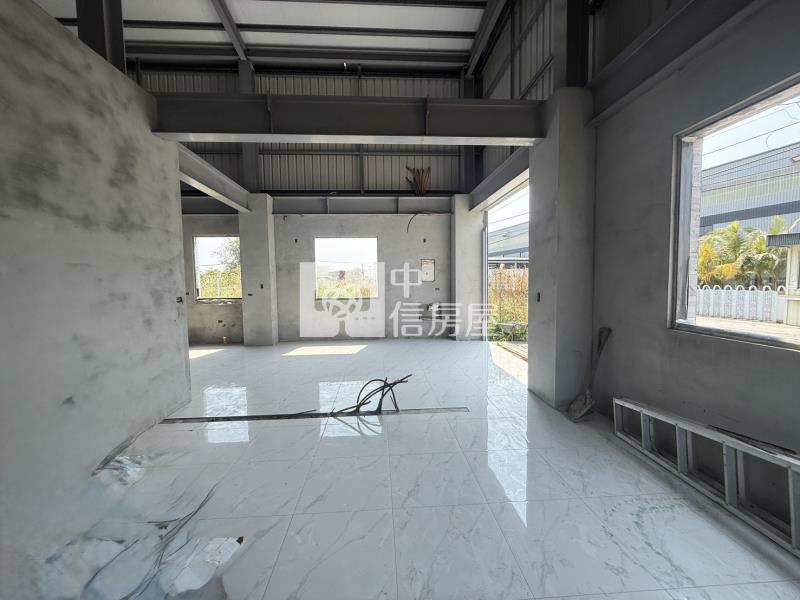 仁德虎山合法全新農機具室房屋室內格局與周邊環境