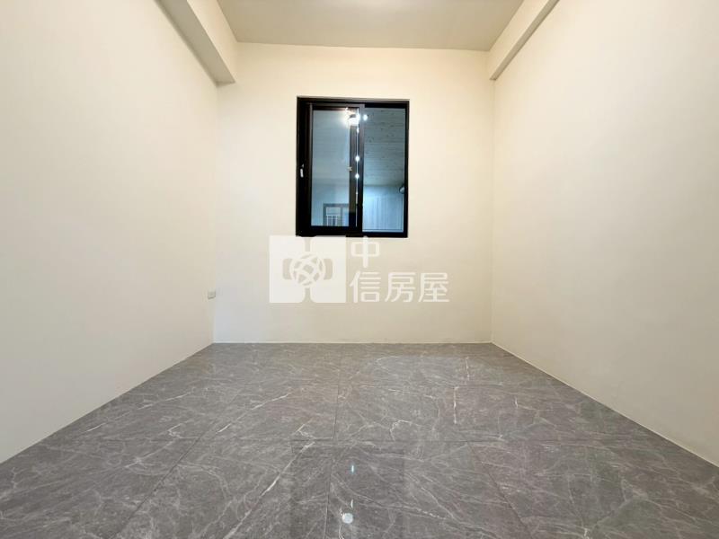 太平日式大面寬透天房屋室內格局與周邊環境