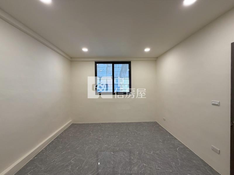 太平日式大面寬透天房屋室內格局與周邊環境