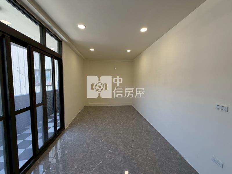 太平日式大面寬透天房屋室內格局與周邊環境