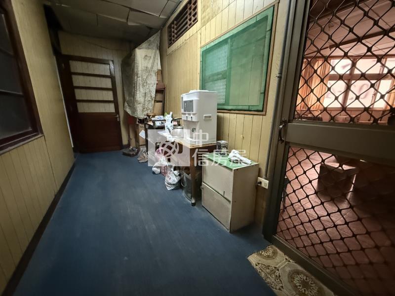 中壢大地坪三角窗大透店房屋室內格局與周邊環境