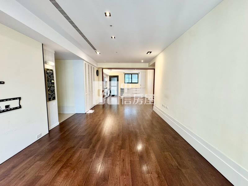 文華硯精裝三改二平車房屋室內格局與周邊環境