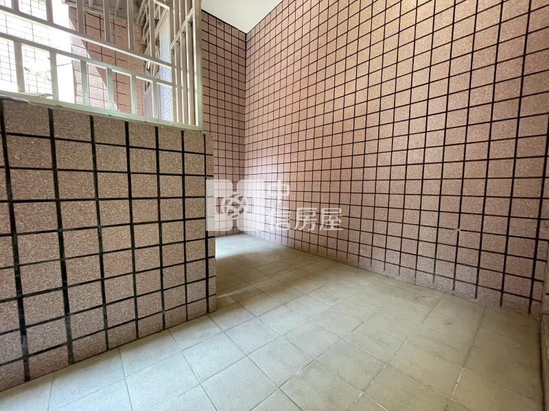 玉山國中明亮3房房屋室內格局與周邊環境