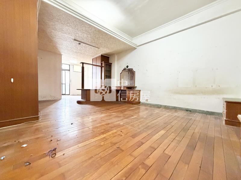 ㊣精誠熱鬧商圈賺錢金透店房屋室內格局與周邊環境