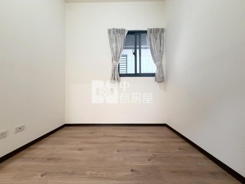 台中家家美三房機上車位房屋室內格局與周邊環境