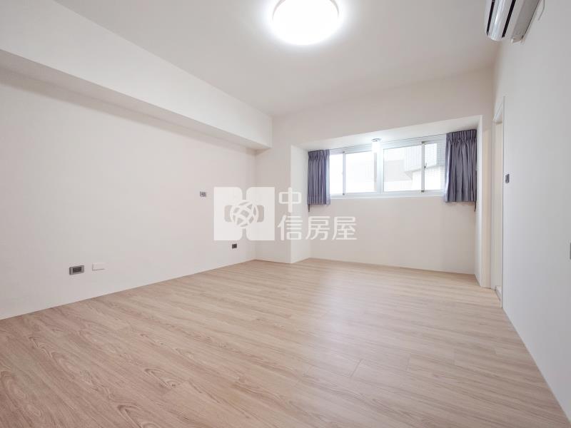 文藝復興大四房平車房屋室內格局與周邊環境