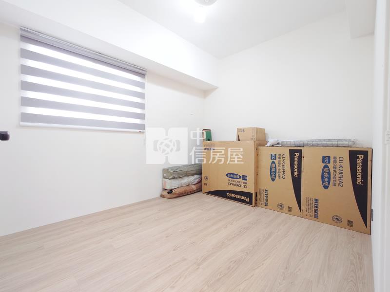 文藝復興大四房平車房屋室內格局與周邊環境